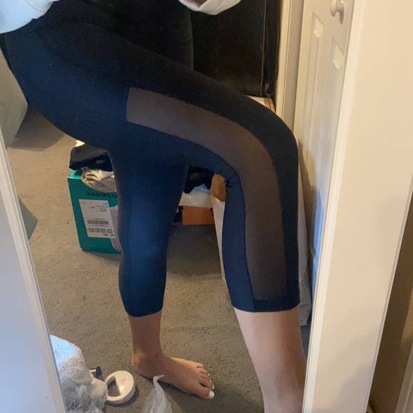 Nike Workout Pants - Picture 3 of 4